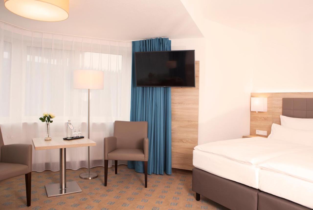 Hotel Frisia Leer Bagian luar foto