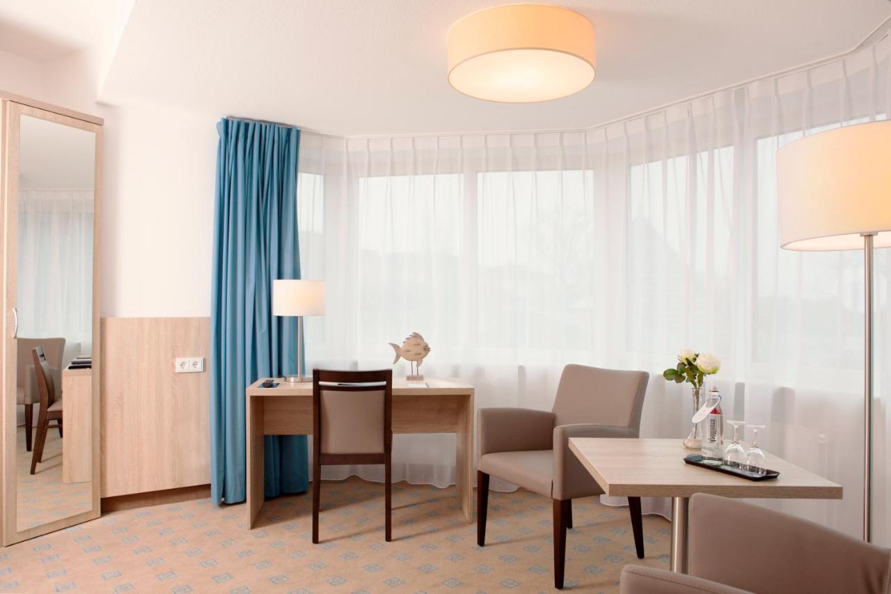 Hotel Frisia Leer Bagian luar foto